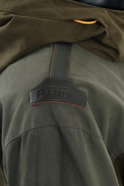 magnum_osen_kostyum_islandiya_khaki_besshumnye_knopki