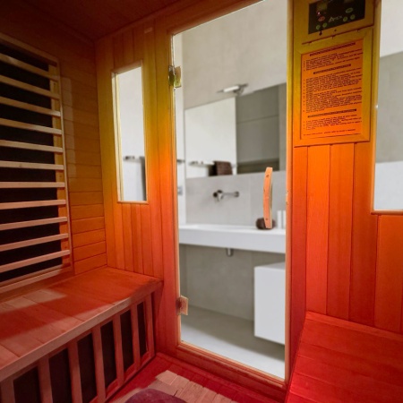  Инфракрасная 4-х местная сауна Hemlock