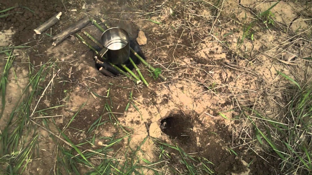 Дакотский или подземный очаг.jpg Дакотский или подземный очаг.jpg