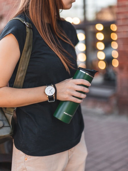 termos_kruzhka_vakuumnyy_bytovoy_tm_arktika_0_48_l_art_710_480_zelyenyy