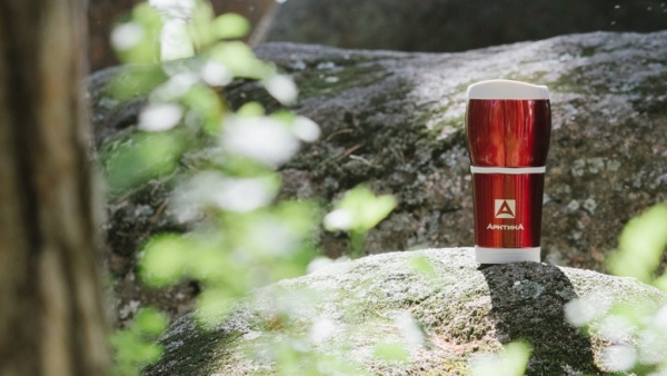 termokruzhka_nevakkumnaya_avtomobilnaya_bez_ruchki_tm_arktika_400ml_art_807_400_krasnaya