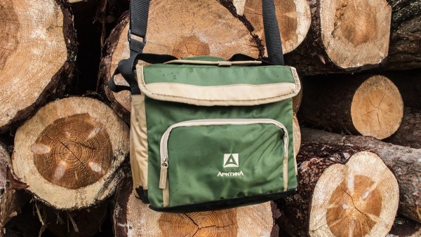 sumka_kholodilnik_klassicheskaya_tm_arktika_30l_art_3000_30_bolotnaya